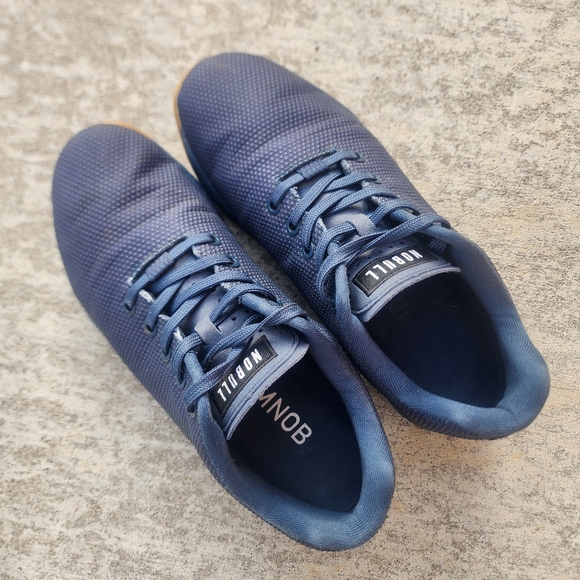 NOBULL Outwork Navy Gum Training Shoes Gym Sneakers, Mens 9.5 Womens 11 - Picture 6 of 8